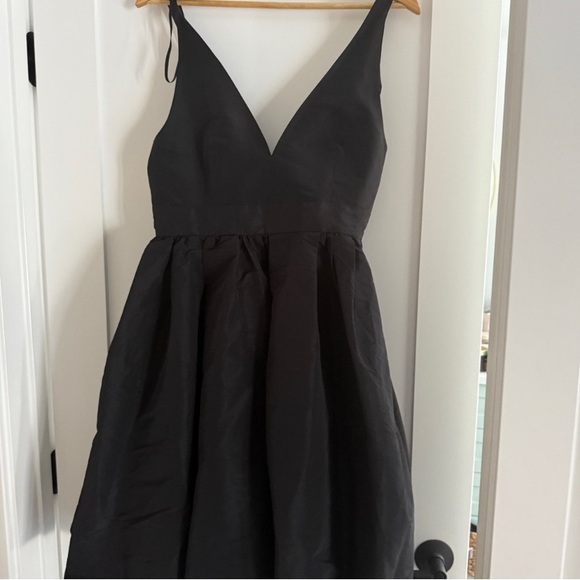 COS Black V-neck Cocktail Dress - Picture 4 of 5
